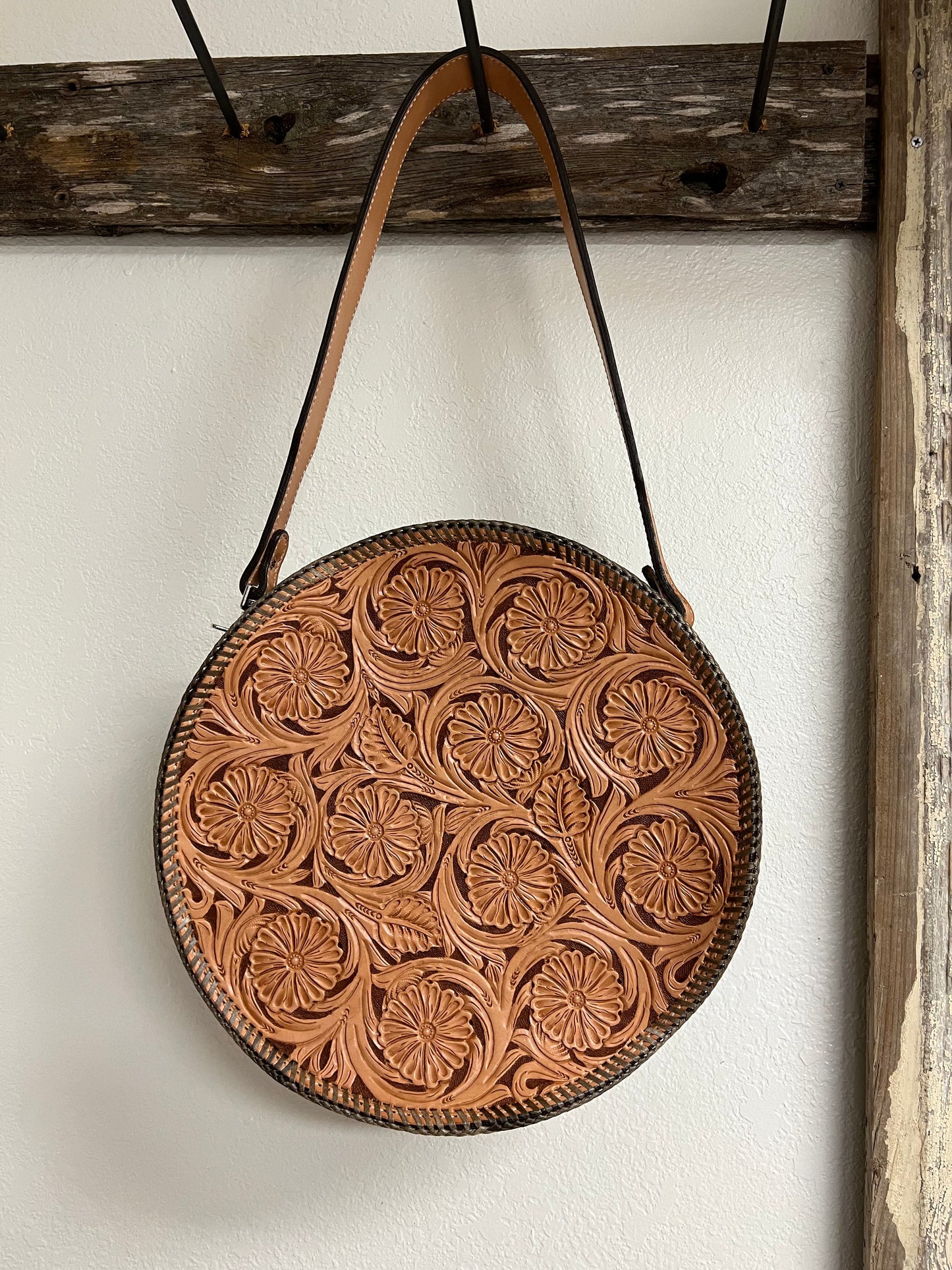 The 15" Heifer Canteen Handbag
