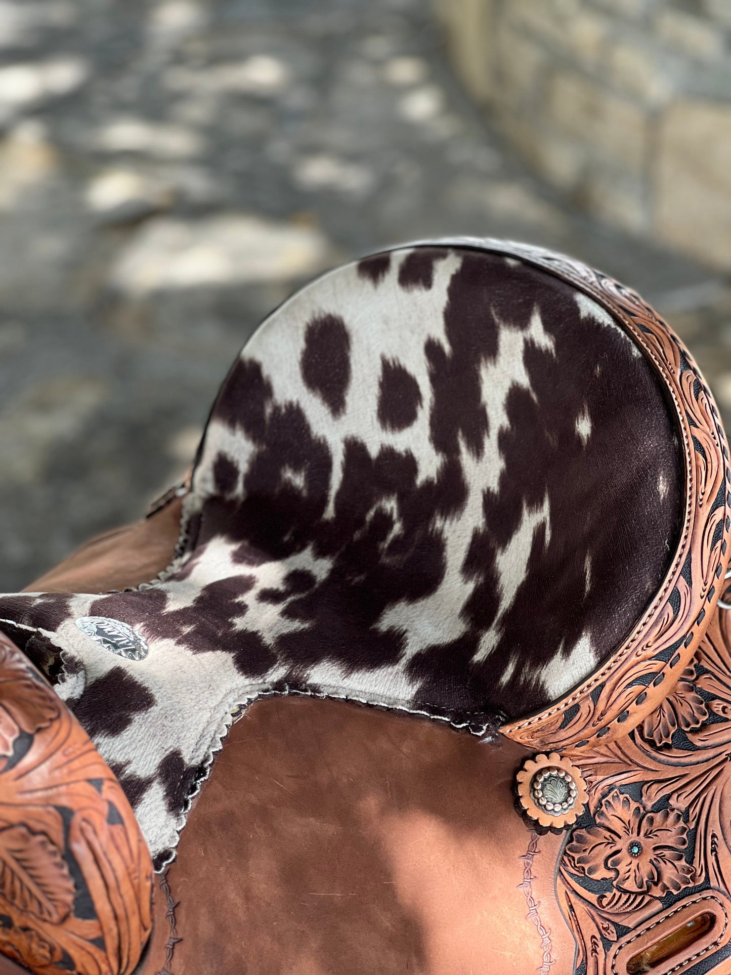 14" El pinto (Two-toned leather w/ Cheyanne roll) Barrel Saddle
